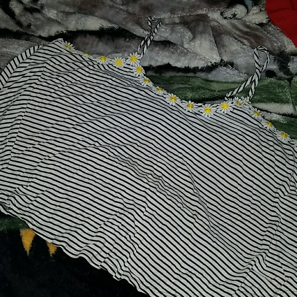 Flowy striped daisy spaghetti strap shirt